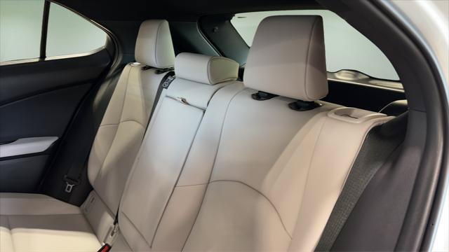 Certified 2025 Lexus UX 300h AWD w/ Accessory Package (Z1) image 21