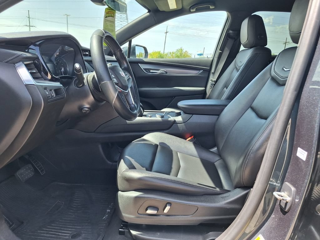 Used 2020 Cadillac XT5 Luxury FWD image 11