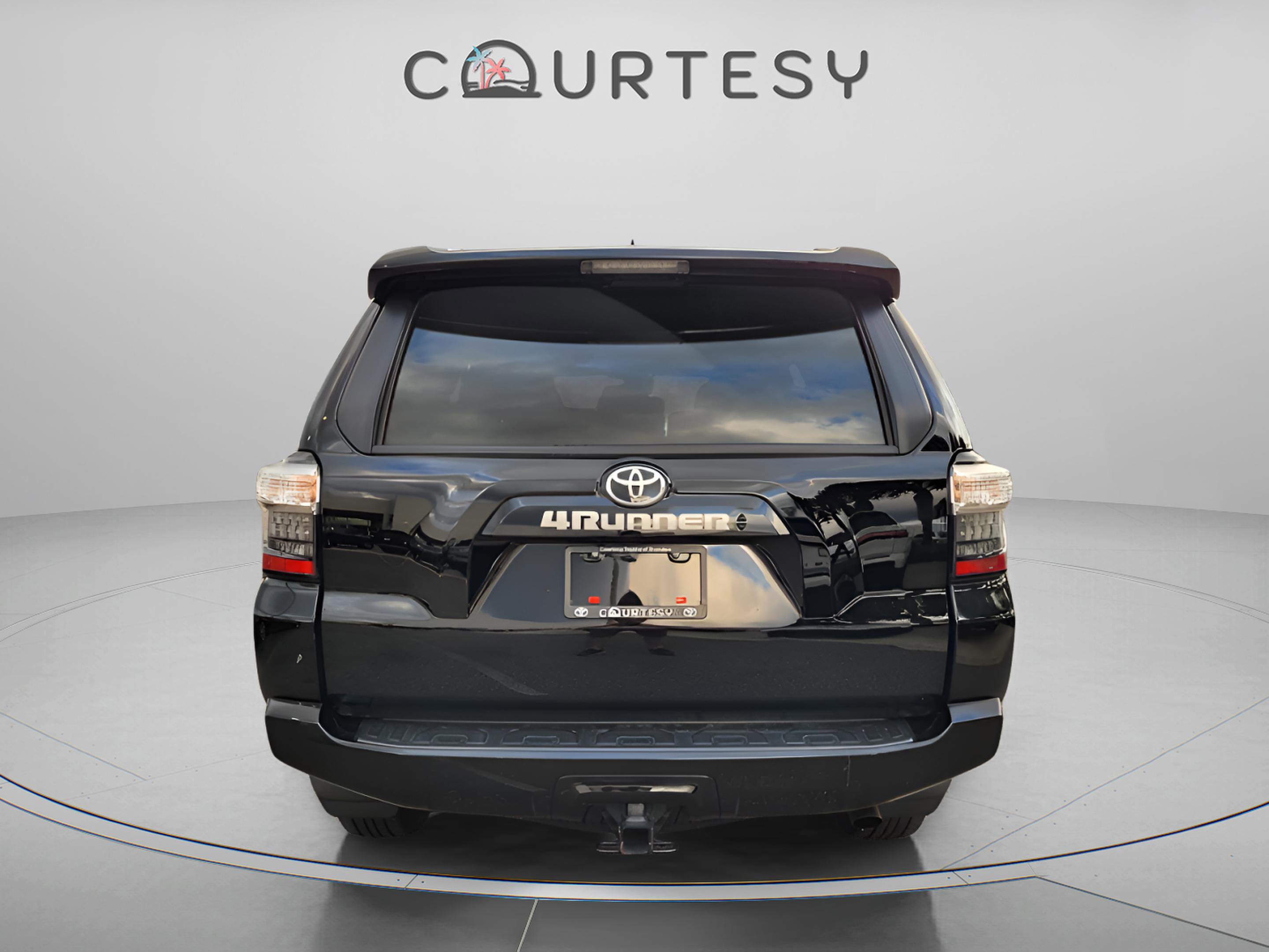 Certified 2022 Toyota 4Runner SR5 Premium image 4