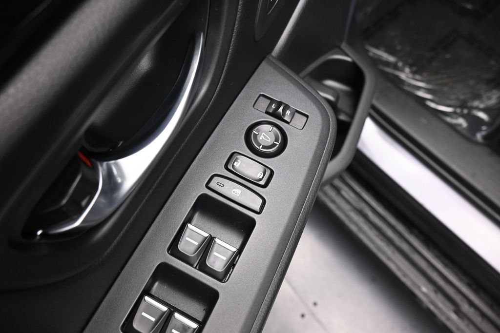 Certified 2025 Honda Pilot Touring image 19