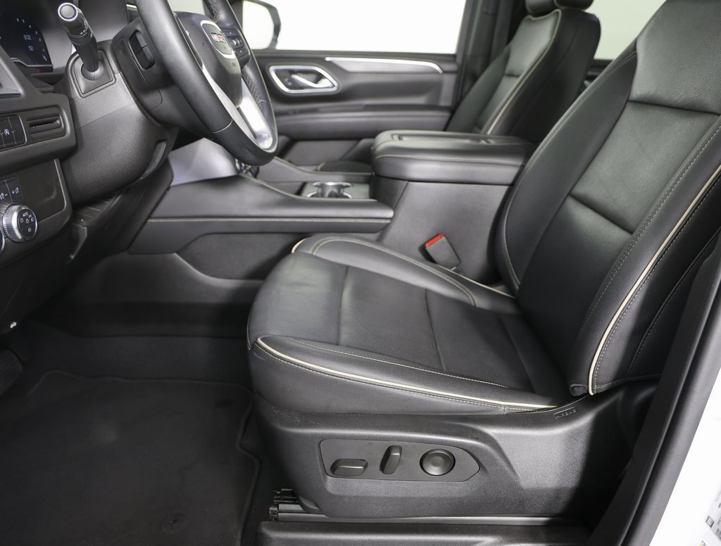 Used 2023 GMC Yukon SLT image 13