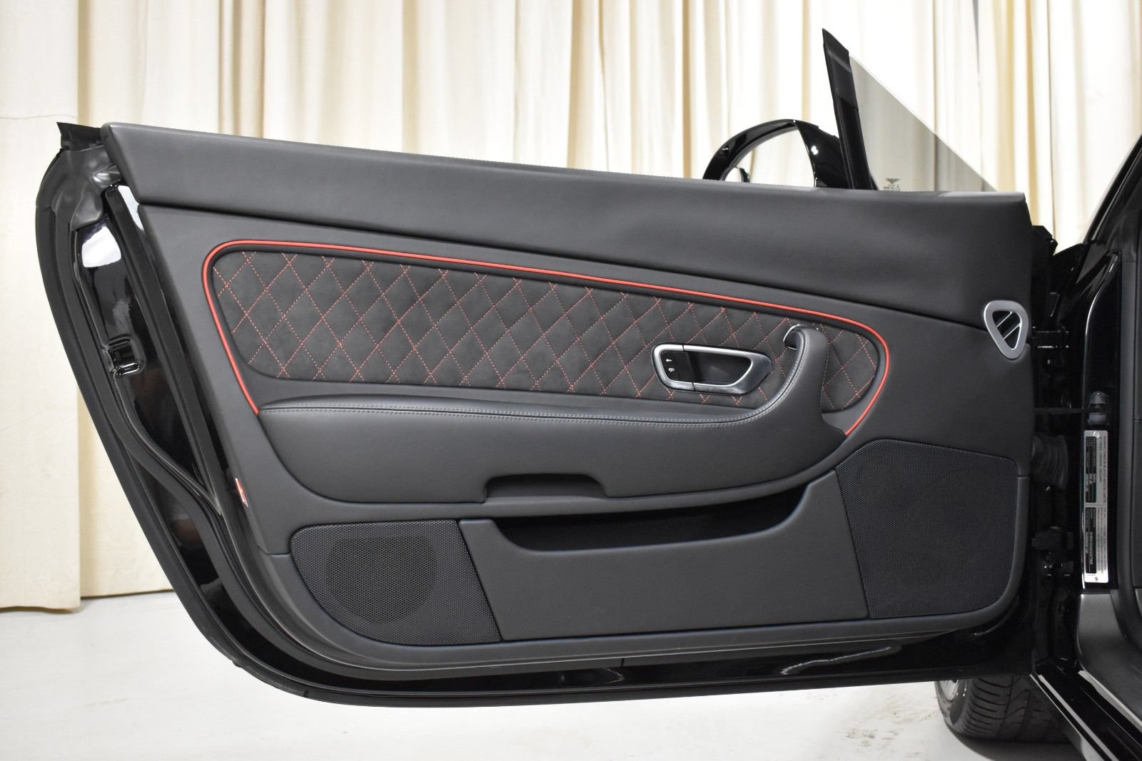 Used 2012 Bentley Continental Supersports ISR AWD/4WD image 37