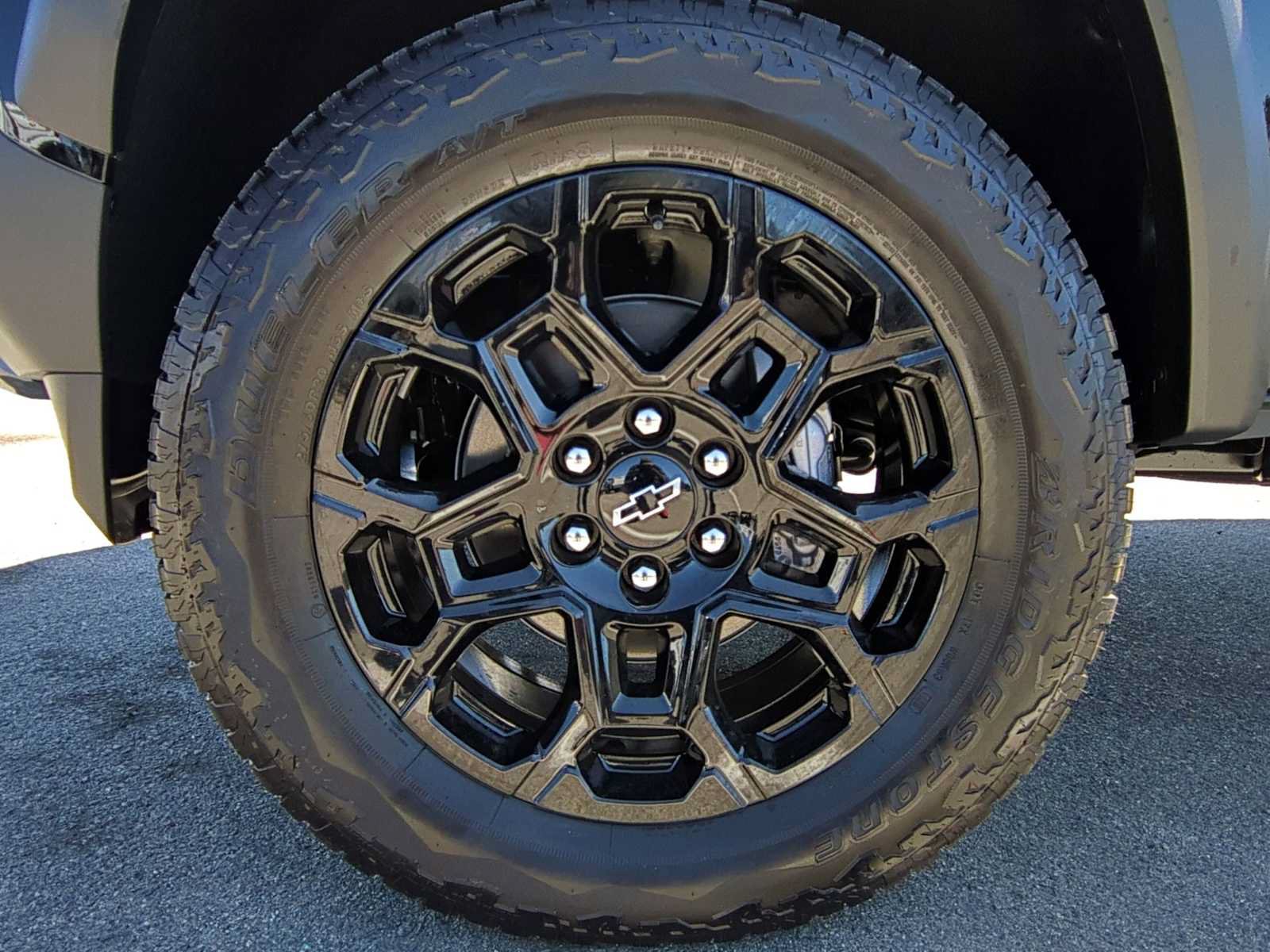 New 2026 Chevrolet Colorado Trail Boss w/ Midnight Edition AWD/4WD image 29