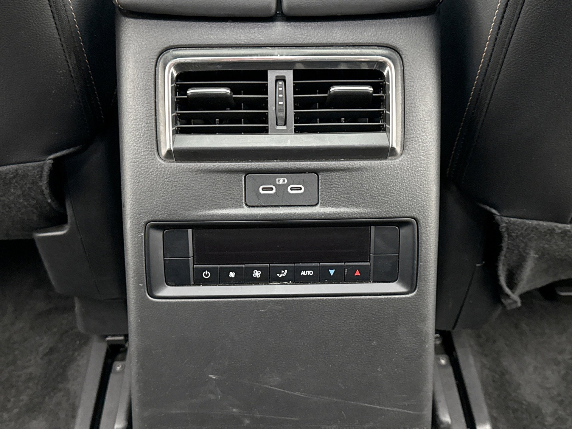Used 2024 MAZDA CX-90 3.3 Turbo w/ Preferred Plus AWD/4WD image 21