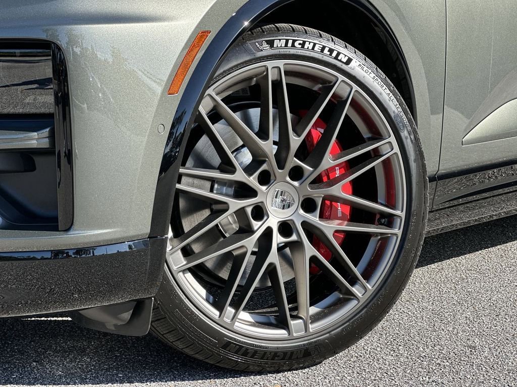 New 2025 Porsche Macan Turbo Electric image 6