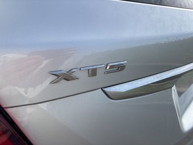 Used 2020 Cadillac XT5 Premium Luxury w/ LPO, Floor Liner Package image 49