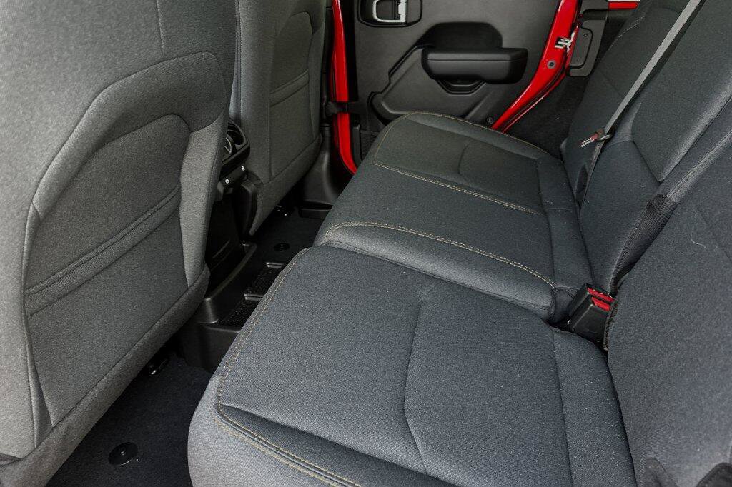 New 2024 Jeep Wrangler Unlimited w/ Convenience Group AWD/4WD image 9