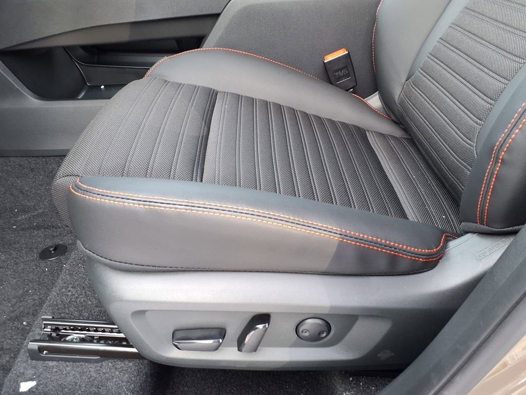 New 2026 Nissan Rogue SV image 36