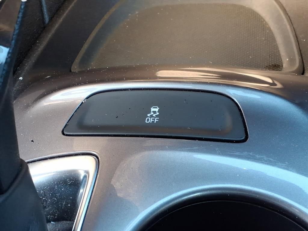 Used 2022 Chevrolet Malibu LS image 17