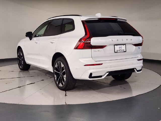 New 2027 Volvo XC60 T8 Plus AWD/4WD image 6