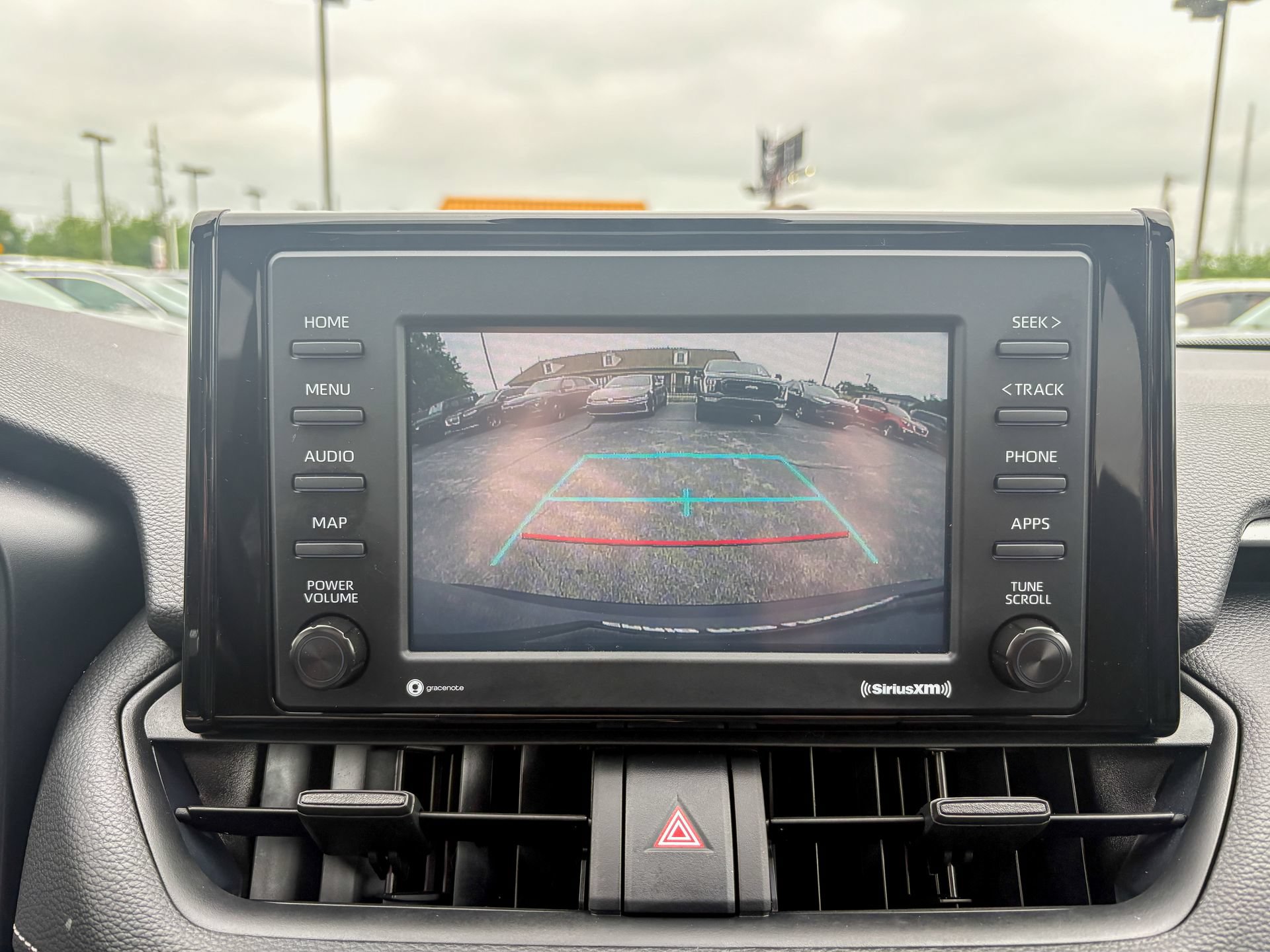 Used 2022 Toyota RAV4 XLE w/ Convenience Package AWD/4WD image 16
