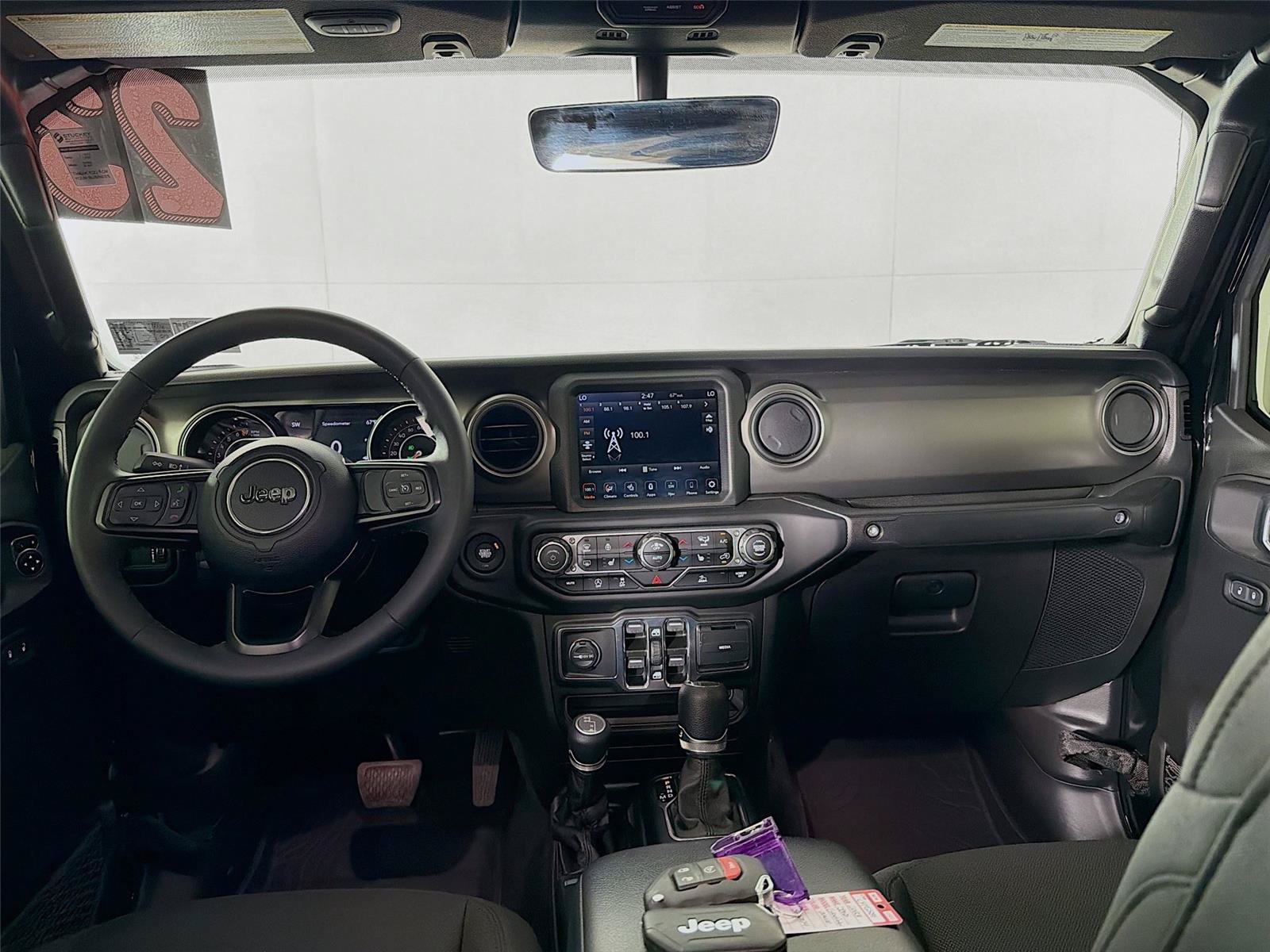Used 2023 Jeep Gladiator Sport AWD/4WD image 27