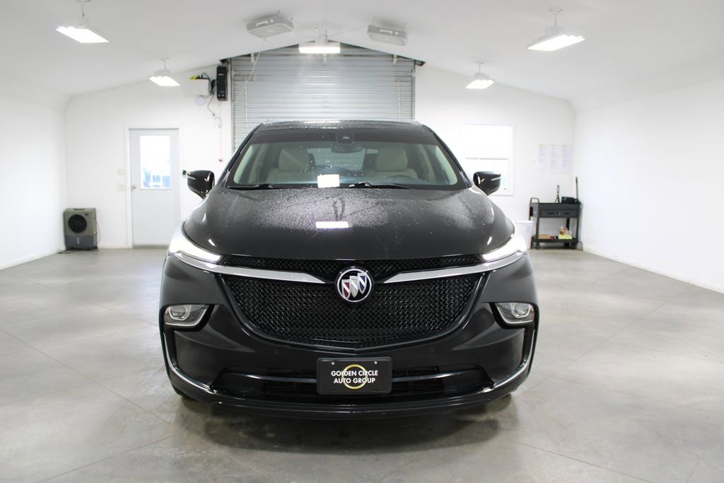 Used 2024 Buick Enclave Essence w/ Sport Touring Edition image 3