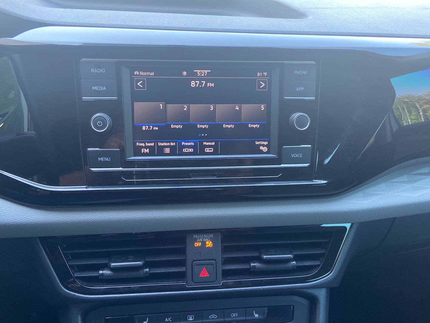 Certified 2022 Volkswagen Taos S AWD/4WD image 16