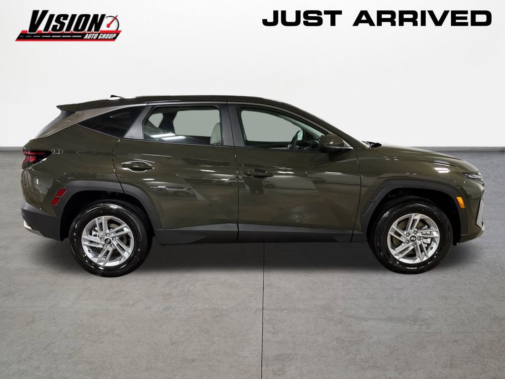 New 2026 Hyundai Tucson SE image 4