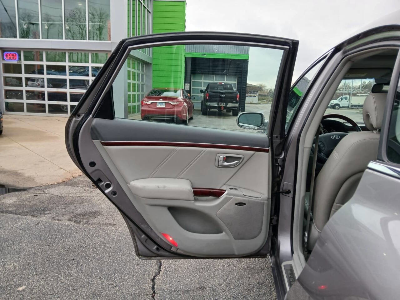 Used 2006 Hyundai Azera Limited image 13
