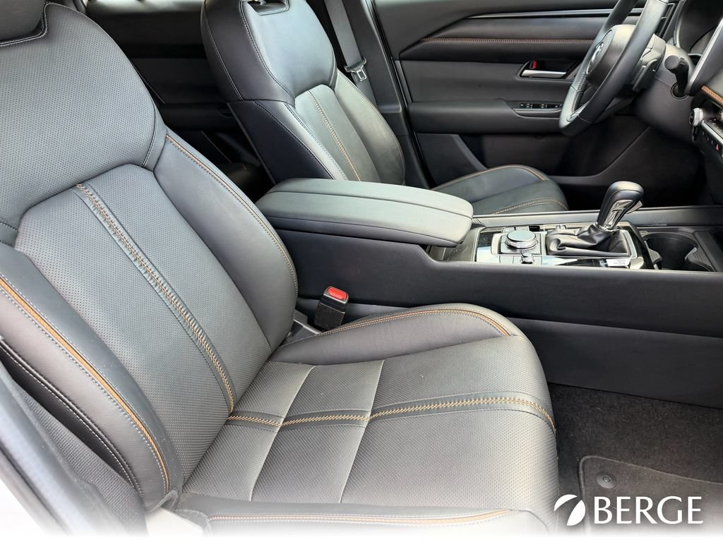 Certified 2025 MAZDA CX-50 AWD 2.5 Turbo w/ Accent Package image 13