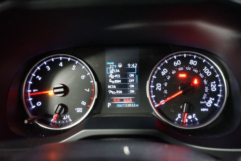 Used 2020 Toyota RAV4 XLE image 15