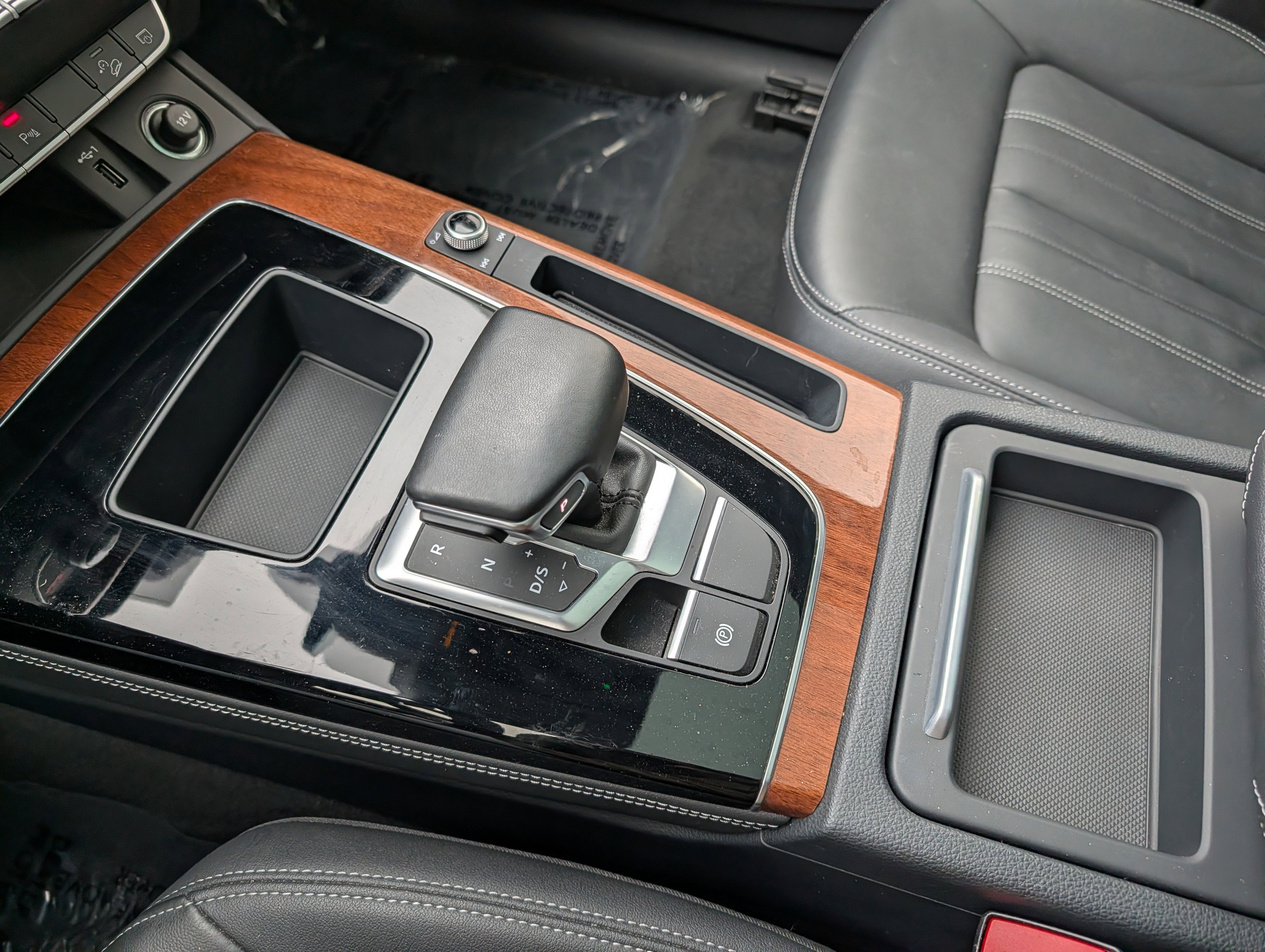 Used 2022 Audi Q5 2.0T Premium Plus w/ Premium Plus Package image 18