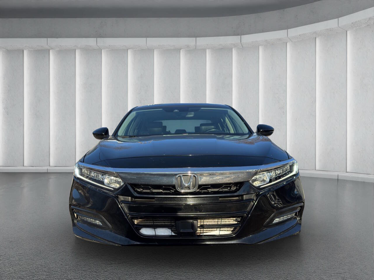 Used 2018 Honda Accord EX-L image 8