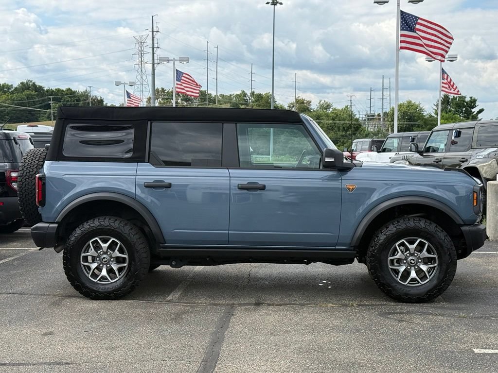 Certified 2025 Ford Bronco Badlands AWD/4WD image 4