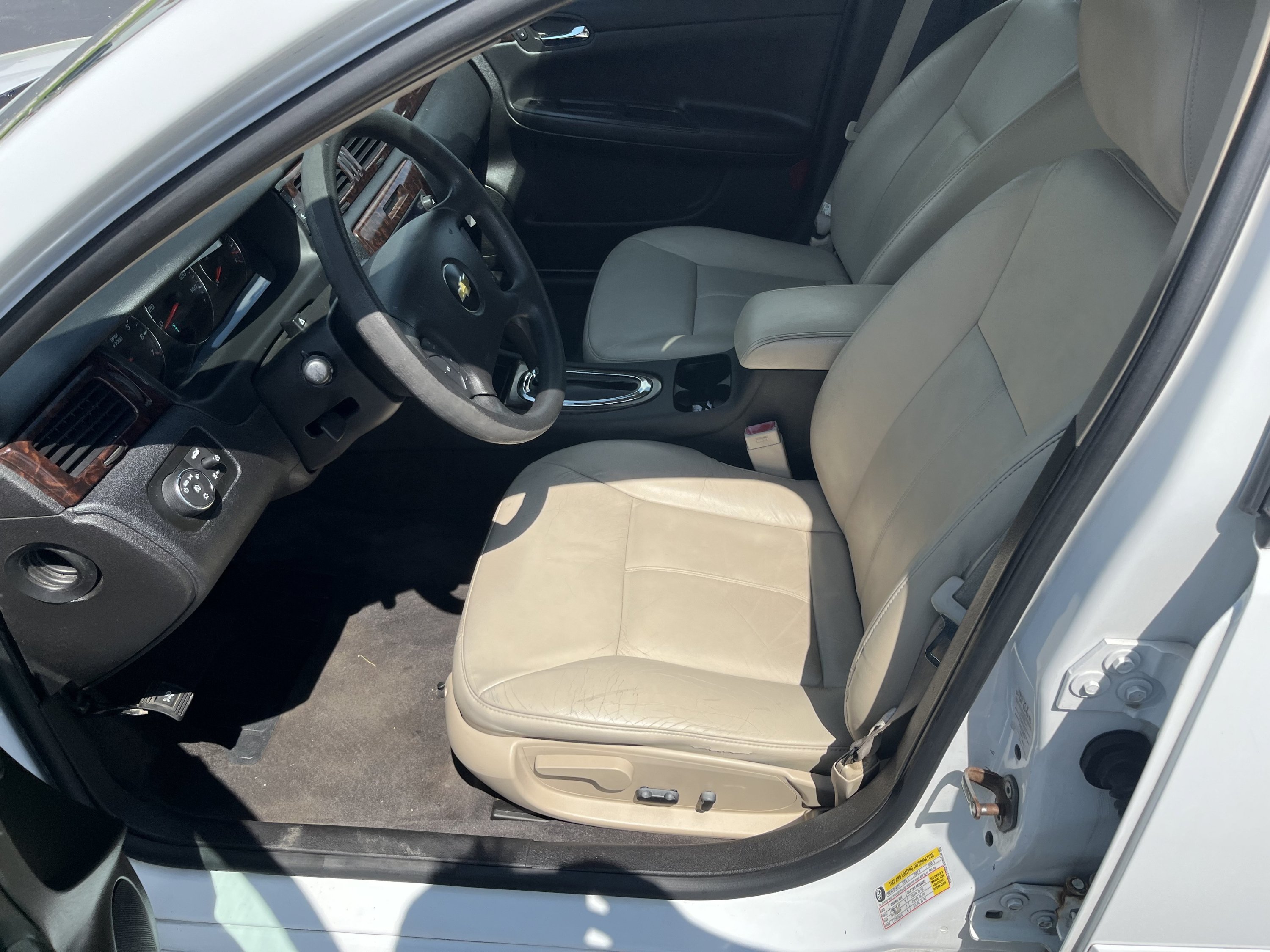 Used 2016 Chevrolet Impala LTZ FWD image 11