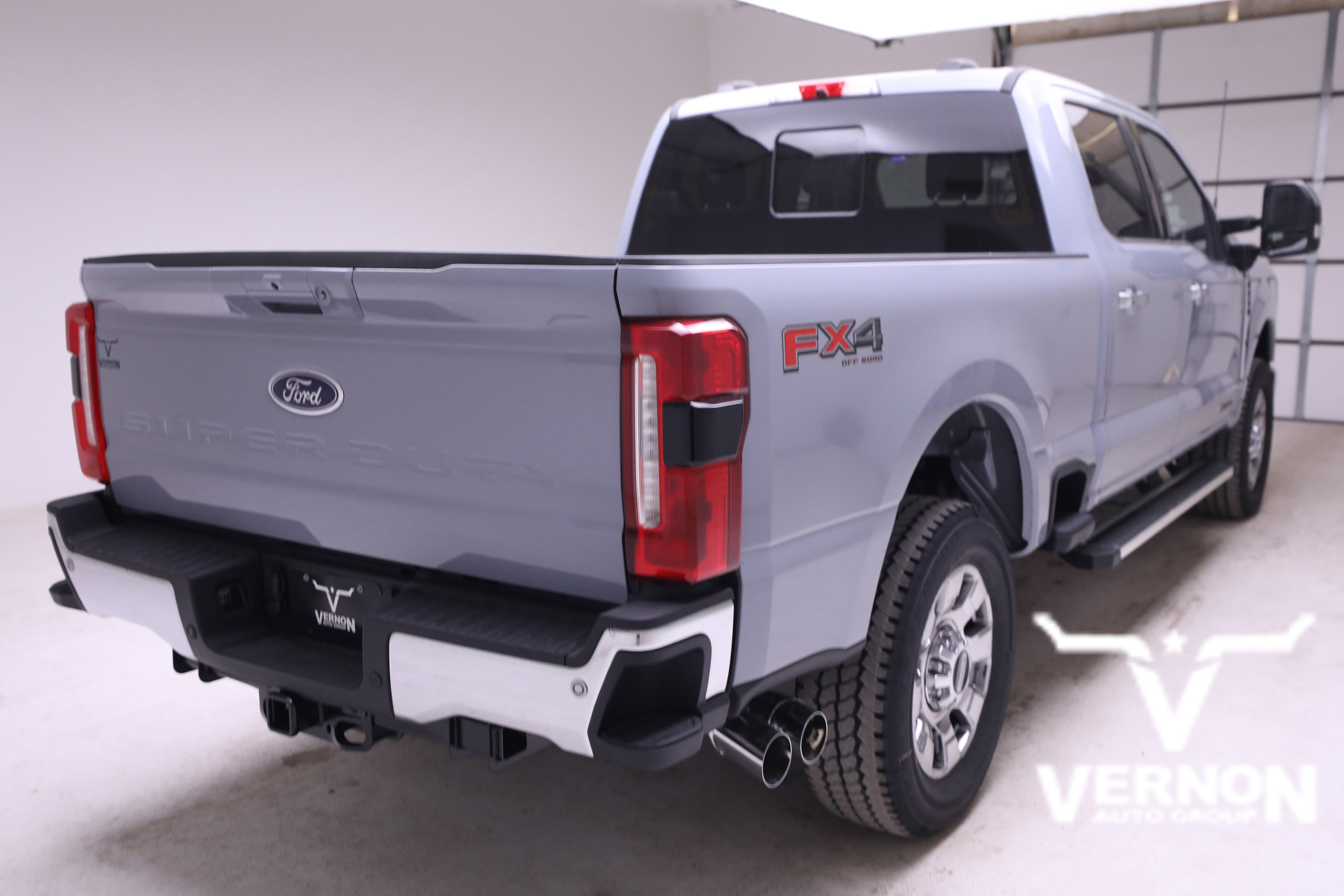New 2026 Ford F250 Lariat w/ Chrome Package image 5
