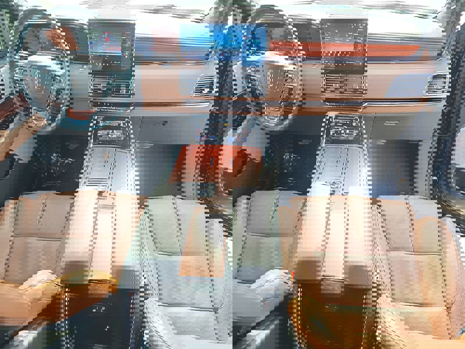 Used 2024 Lincoln Navigator Reserve image 9