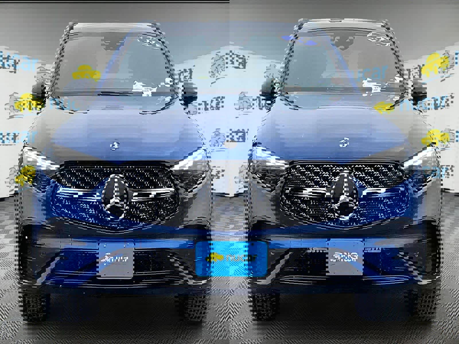 Used 2025 Mercedes-Benz GLC 300 4MATIC image 2