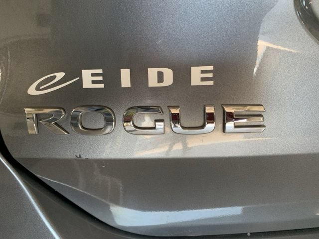 Used 2018 Nissan Rogue SL AWD/4WD image 29
