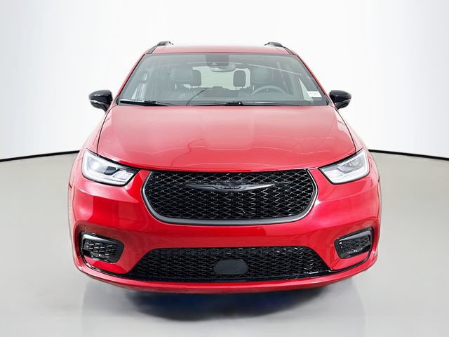 New 2026 Chrysler Pacifica Select w/ S Appearance Package FWD image 2