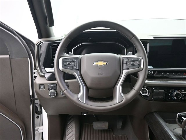Used 2025 Chevrolet Silverado 1500 LTZ image 27