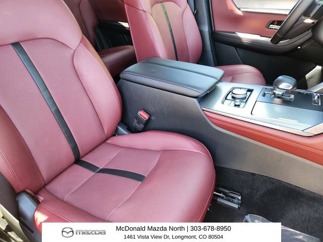 Used 2025 MAZDA CX-70 Plug-In Hybrid w/ Premium Plus AWD/4WD image 14
