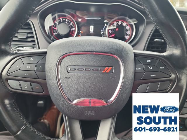 Used 2023 Dodge Challenger SXT image 17