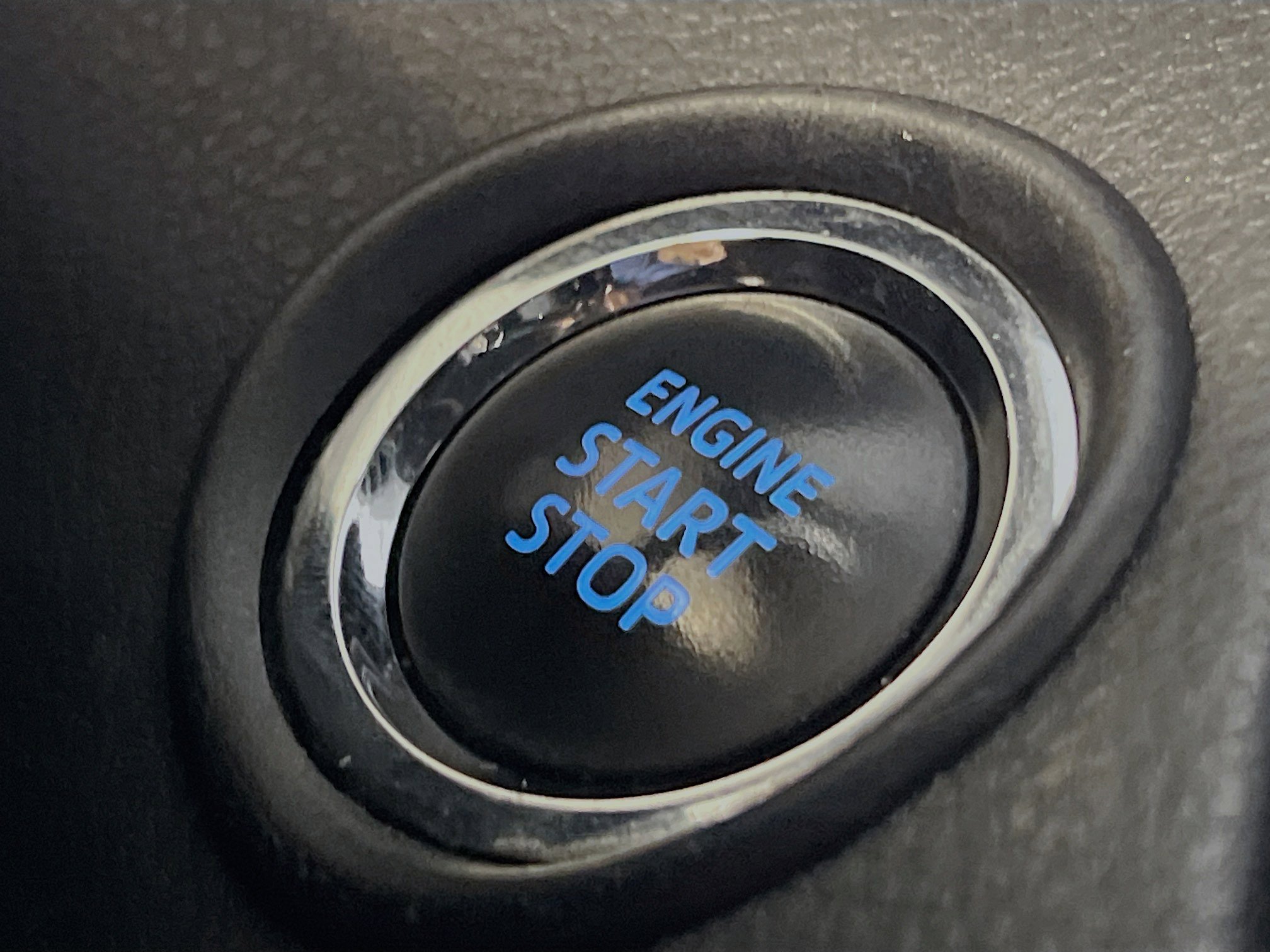 Used 2019 Toyota C-HR Limited image 23