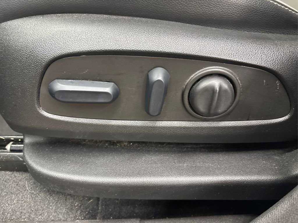 Used 2022 GMC Terrain SLT image 37