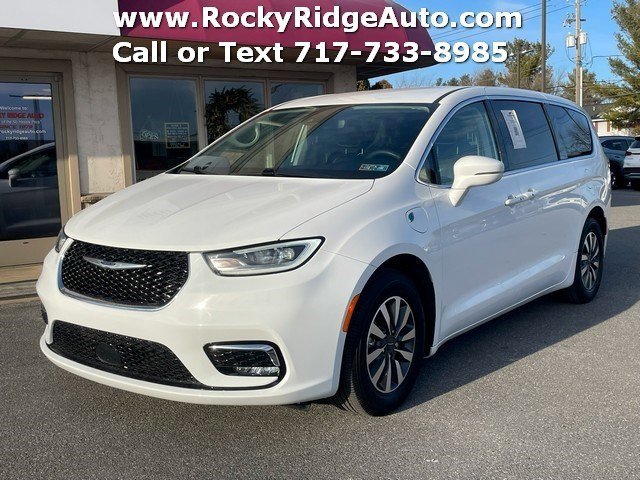 Used 2022 Chrysler Pacifica Touring-L image 3