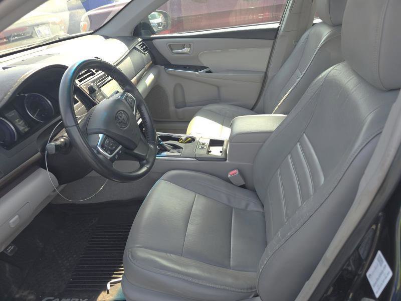Used 2015 Toyota Camry XLE image 9