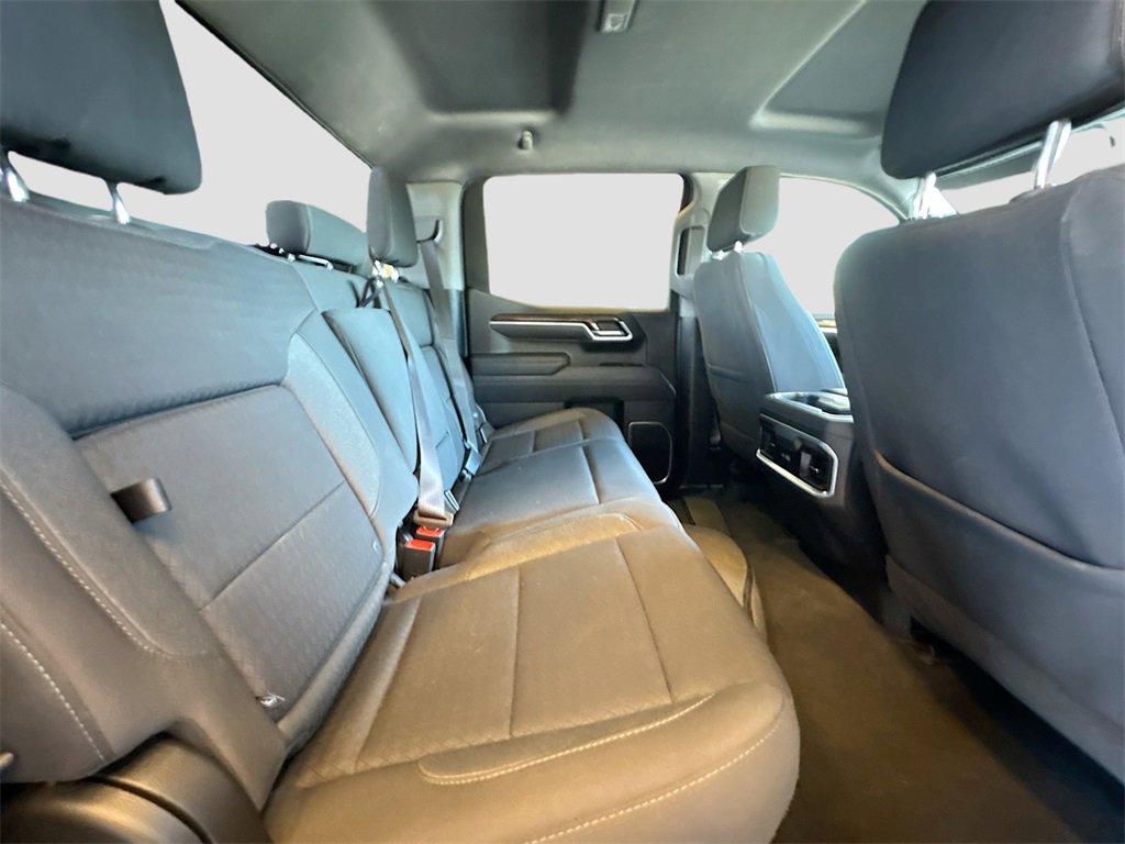 Used 2025 GMC Sierra 1500 Elevation image 27