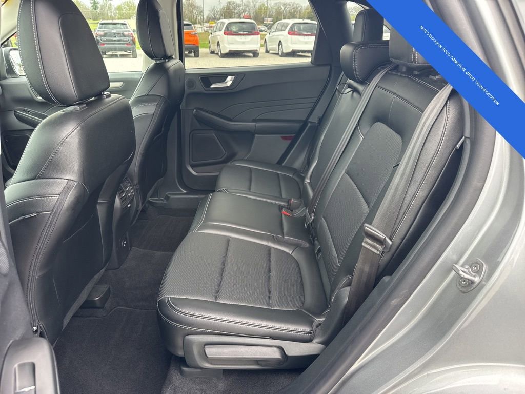 Used 2022 Ford Escape SEL w/ Technology Package image 17