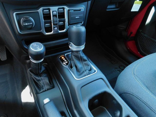 New 2025 Jeep Wrangler Sahara w/ Technology Group image 26