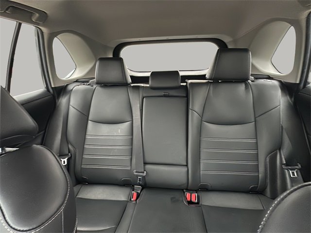 Used 2021 Toyota RAV4 XLE Premium image 12