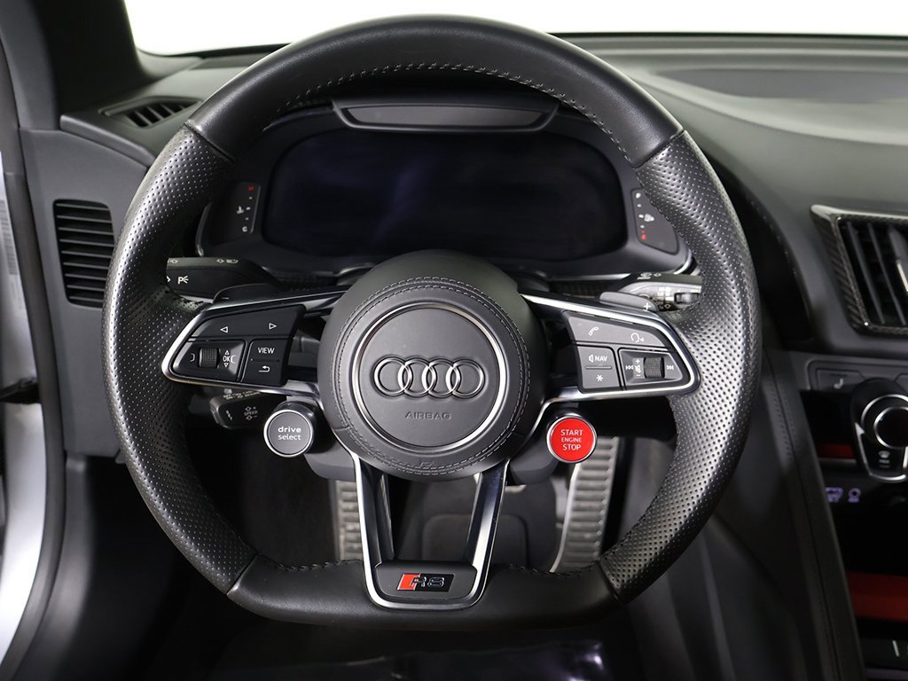 Used 2018 Audi R8 V10 w/ Carbon Exterior Package image 35