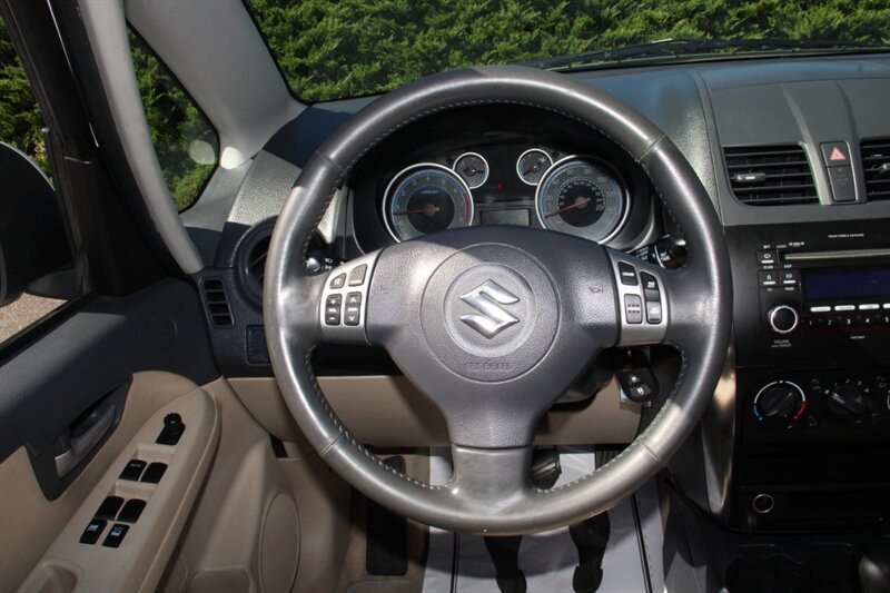 Used 2012 Suzuki SX4 LE FWD image 17
