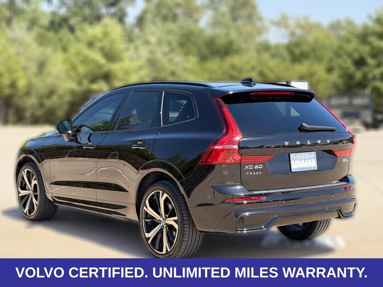 Certified 2025 Volvo XC60 B5 Ultra w/ Protection Package Premier AWD/4WD image 6