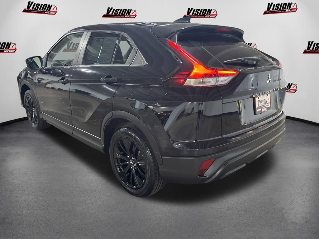 Used 2022 Mitsubishi Eclipse Cross LE AWD/4WD image 7
