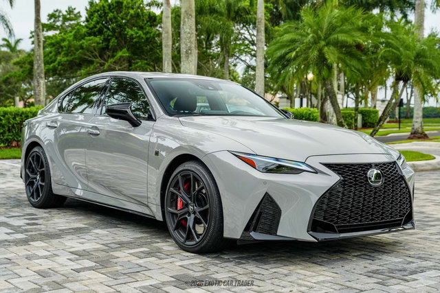 Used 2025 Lexus IS 500 w/ F-Sport Performance RWD image 12