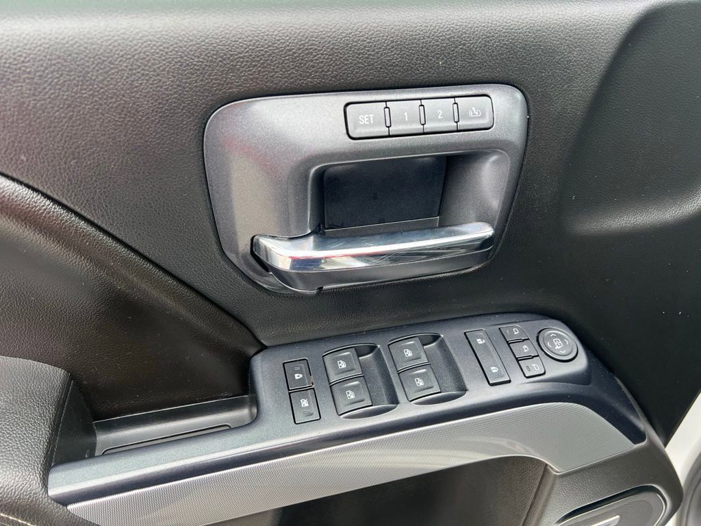 Used 2016 Chevrolet Silverado 1500 LTZ Z71 w/ LTZ Plus Package image 16