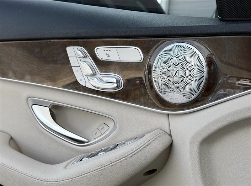 Used 2016 Mercedes-Benz C 300 4MATIC Sedan image 18