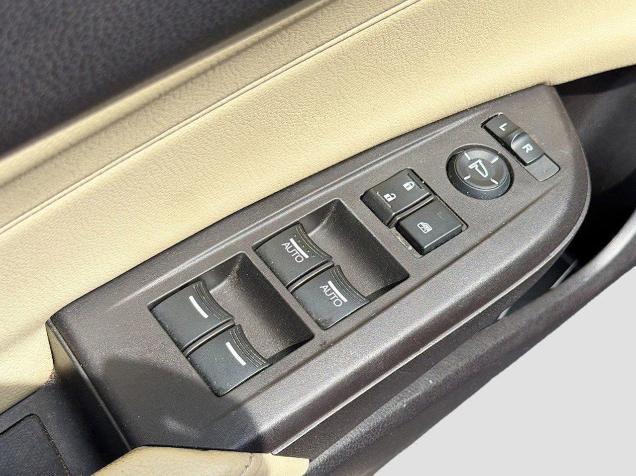 Used 2018 Acura ILX image 23